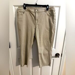 Chico's Platinum Crop Jeans Khaki 5 Pocket Notch Hem Size 2.5, 14 XL